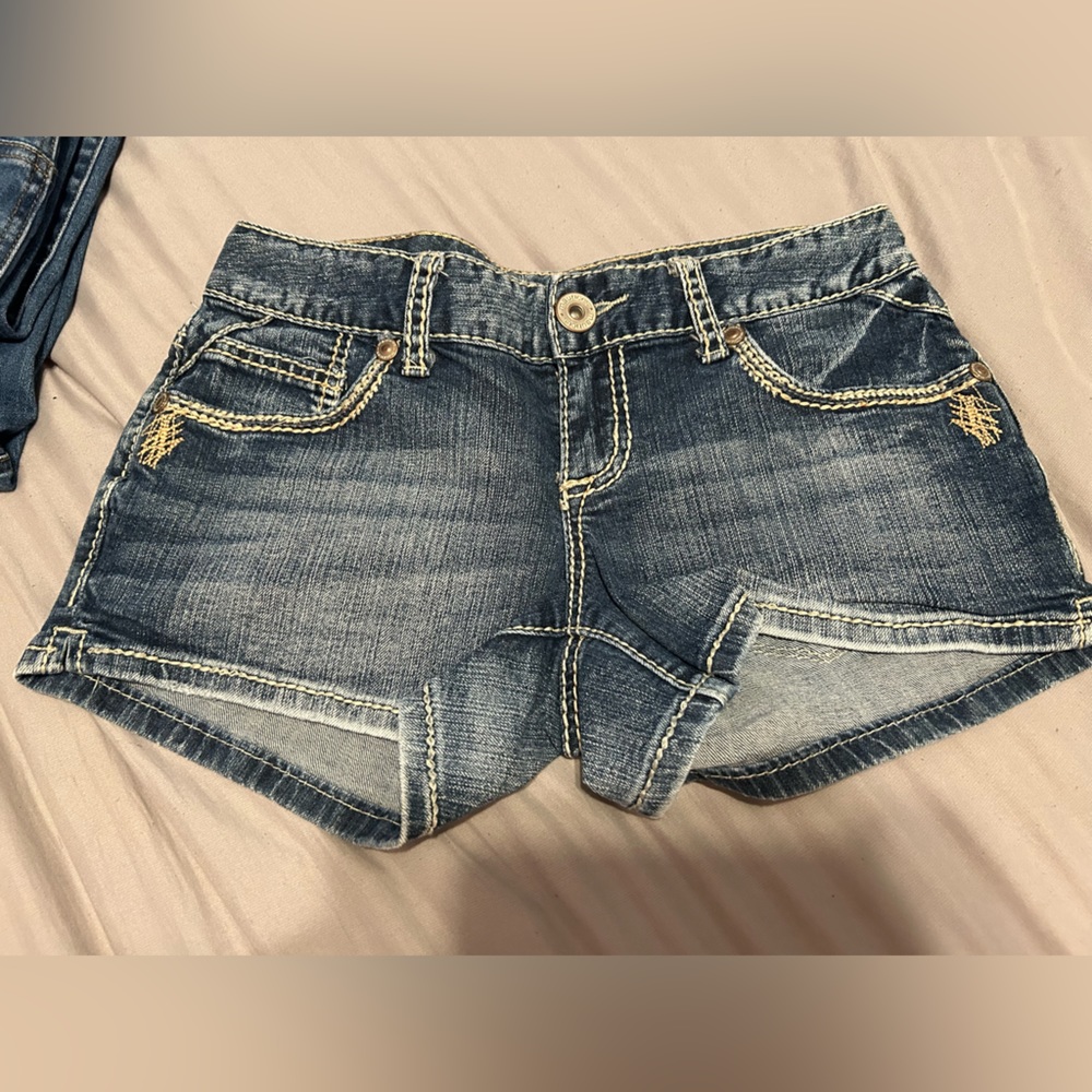Maurice’s Shorts